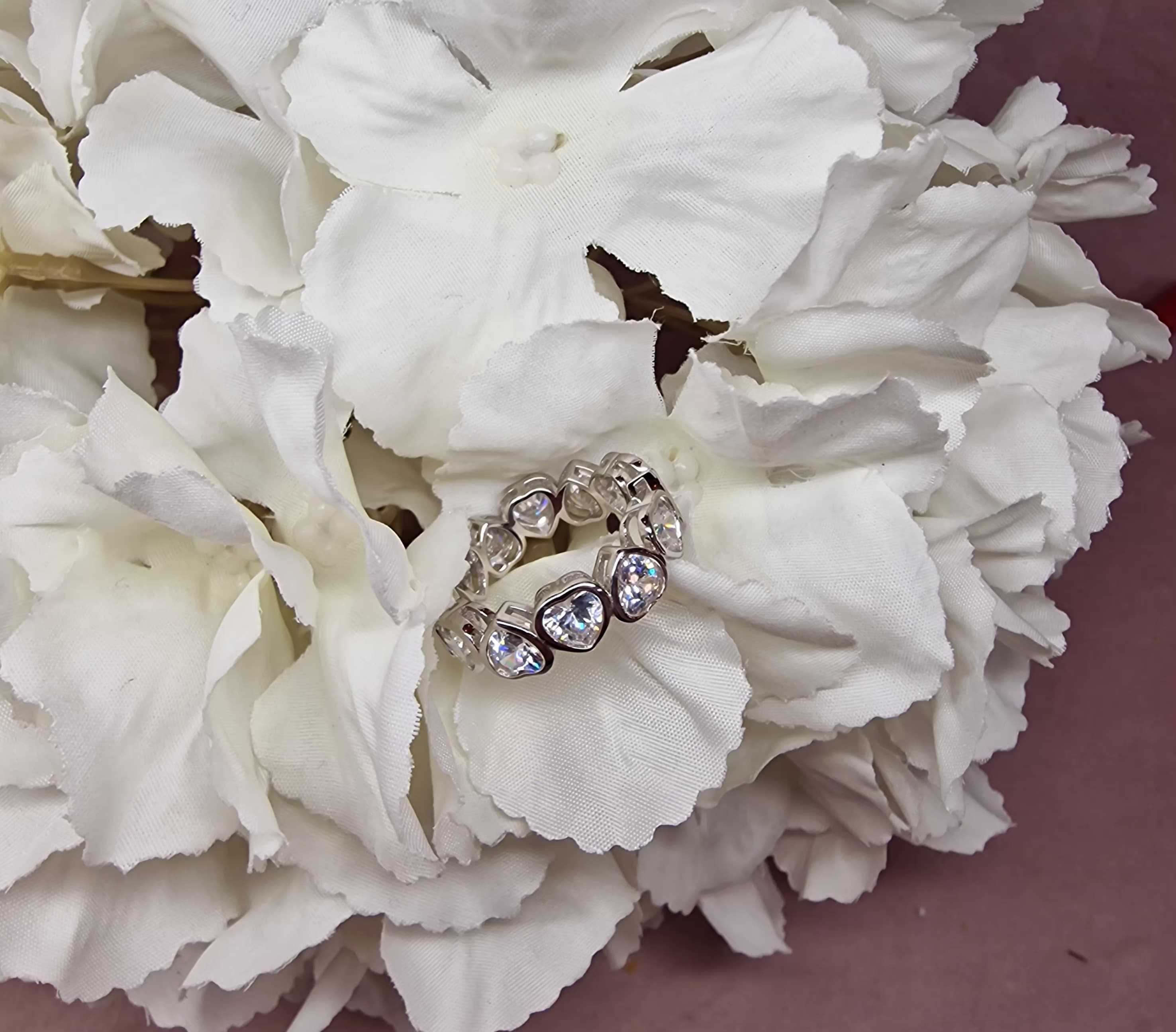 Anello in Argento 925 con Cuori e Zirconi | Eternity Romantico Donna